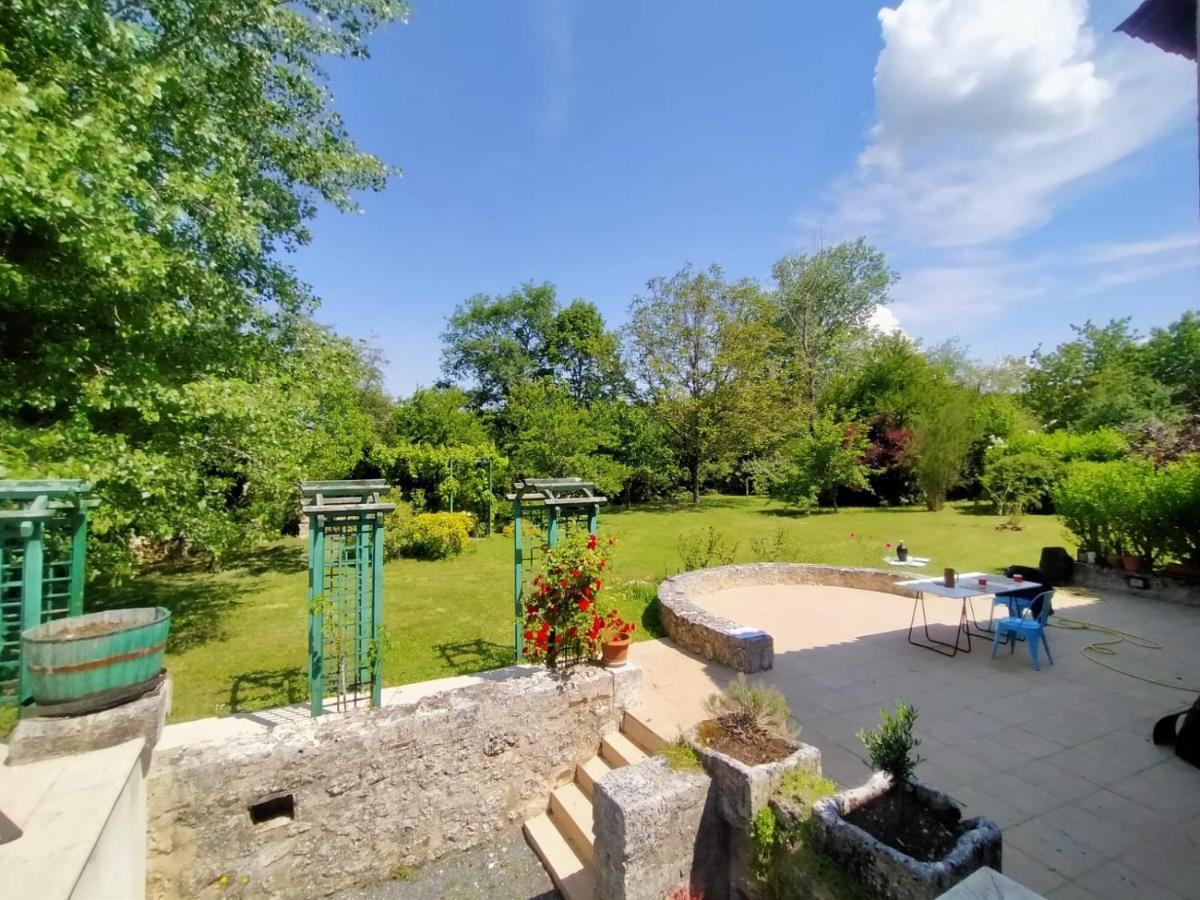 Grande Villa Au Coeur De La Dordogne Paussac-et-Saint-Vivien Екстериор снимка